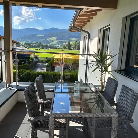 Bergblick Eben Apartmán