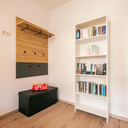 Bergblick Eben Apartmán *